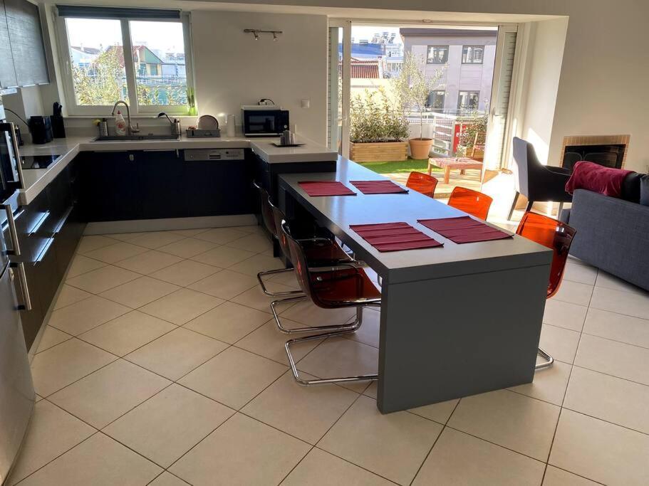 Spacious And Sunkissed 3Br & 2 Bathrooms Apartment Athens Luaran gambar