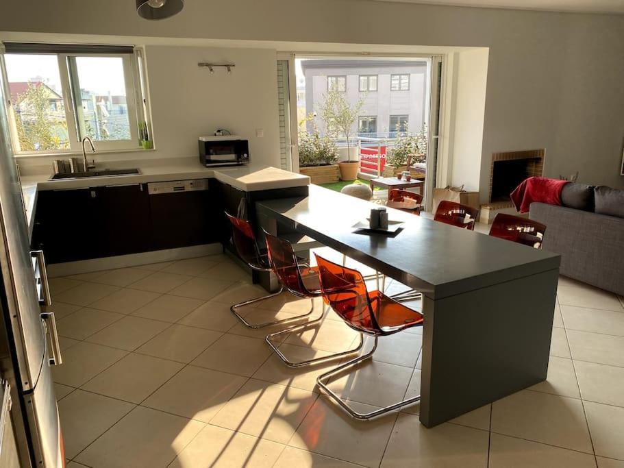 Spacious And Sunkissed 3Br & 2 Bathrooms Apartment Athens Luaran gambar